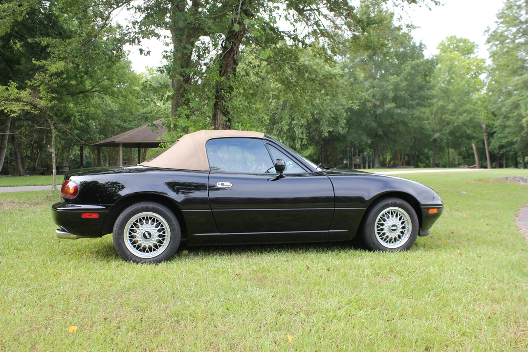 1992 Mazda NA MX-5 Miata - Image 22 of 31