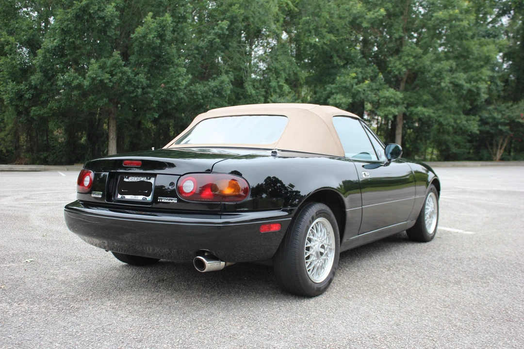 1992 Mazda NA MX-5 Miata - Image 6 of 31