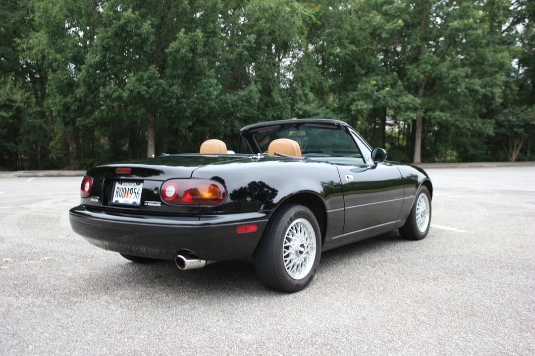 1992 Mazda NA MX-5 Miata - Image 7 of 31