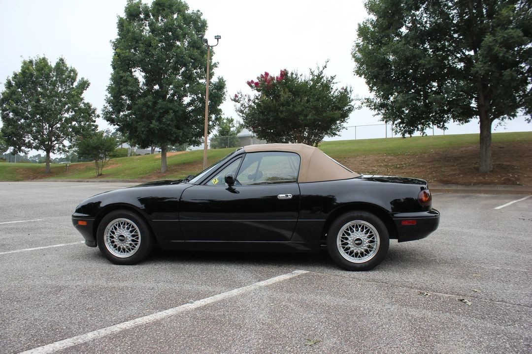 1992 Mazda NA MX-5 Miata - Image 13 of 31