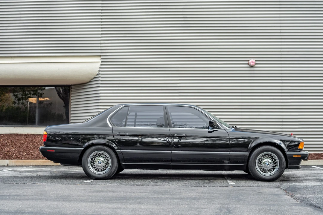 1993 BMW E32 7 Series - Image 10 of 31