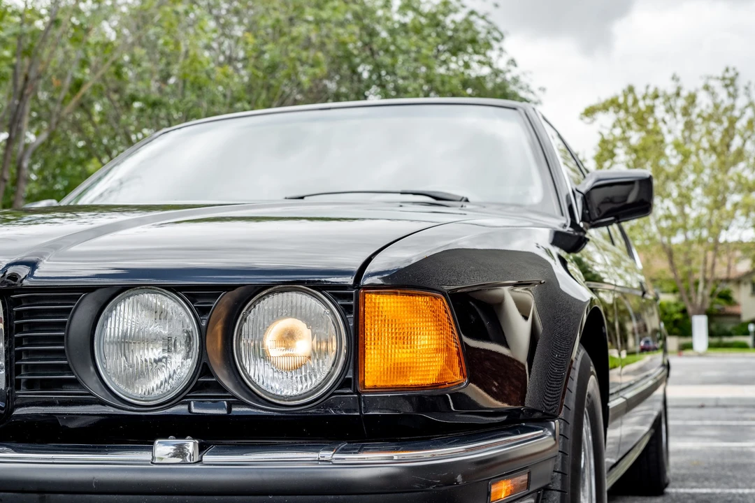 1993 BMW E32 7 Series - Image 24 of 31