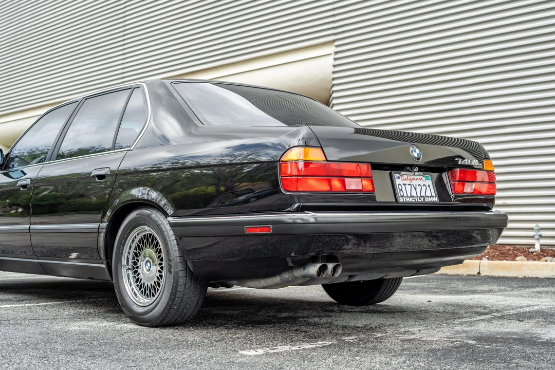1993 BMW E32 7 Series - Image 7 of 31
