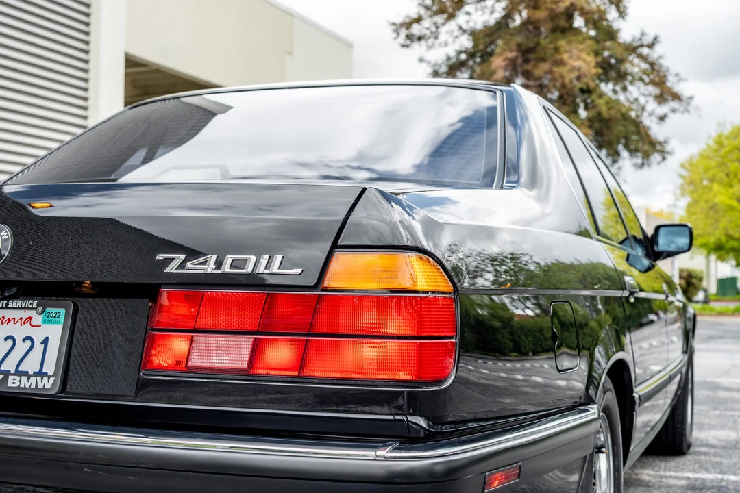 1993 BMW E32 7 Series - Image 26 of 31
