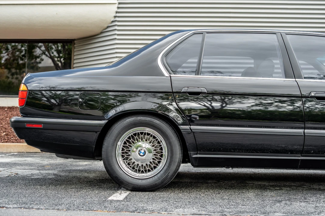 1993 BMW E32 7 Series - Image 21 of 31
