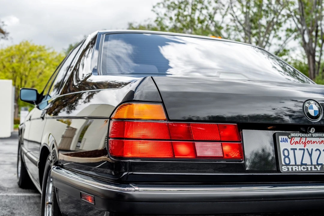 1993 BMW E32 7 Series - Image 25 of 31
