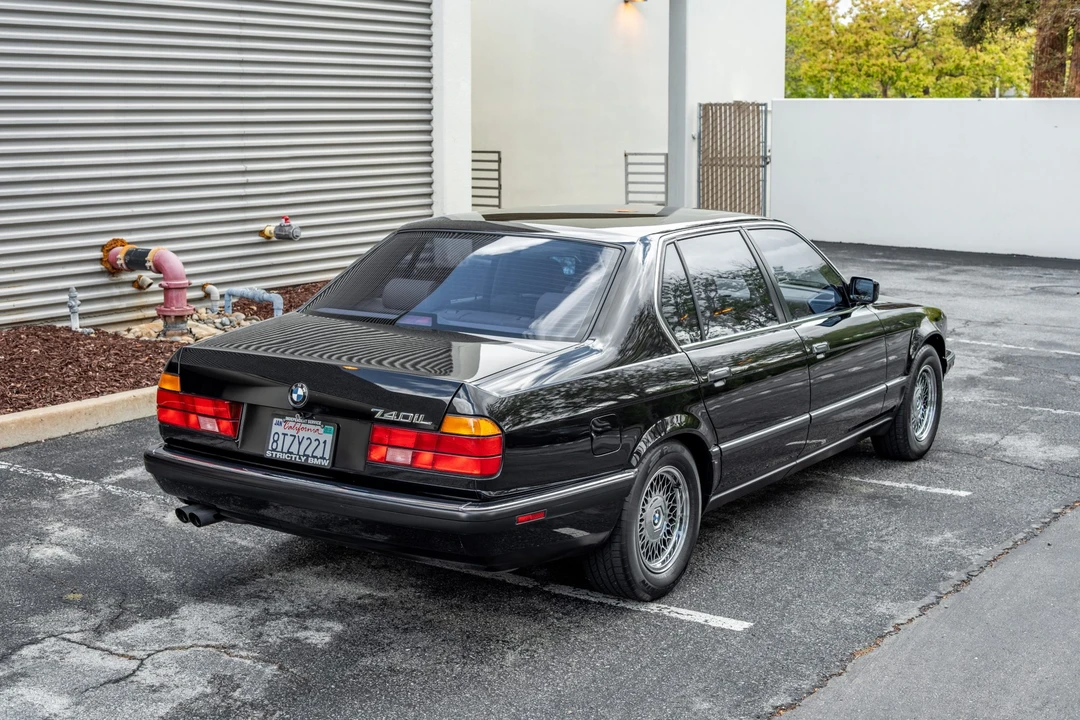 1993 BMW E32 7 Series - Image 9 of 31
