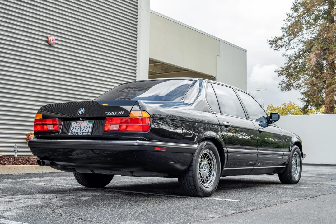 1993 BMW E32 7 Series - Image 8 of 31