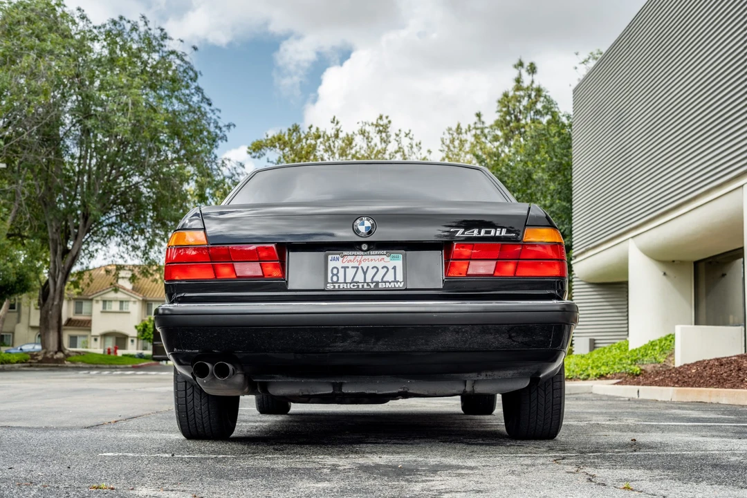 1993 BMW E32 7 Series - Image 17 of 31
