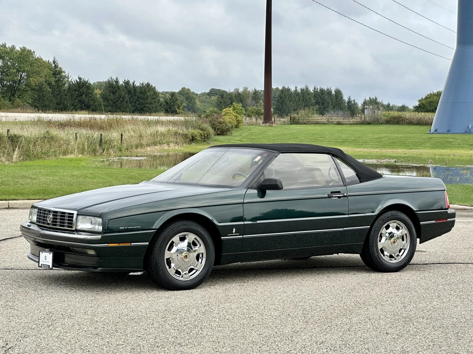 1993 Cadillac Allante - Image 19 of 31