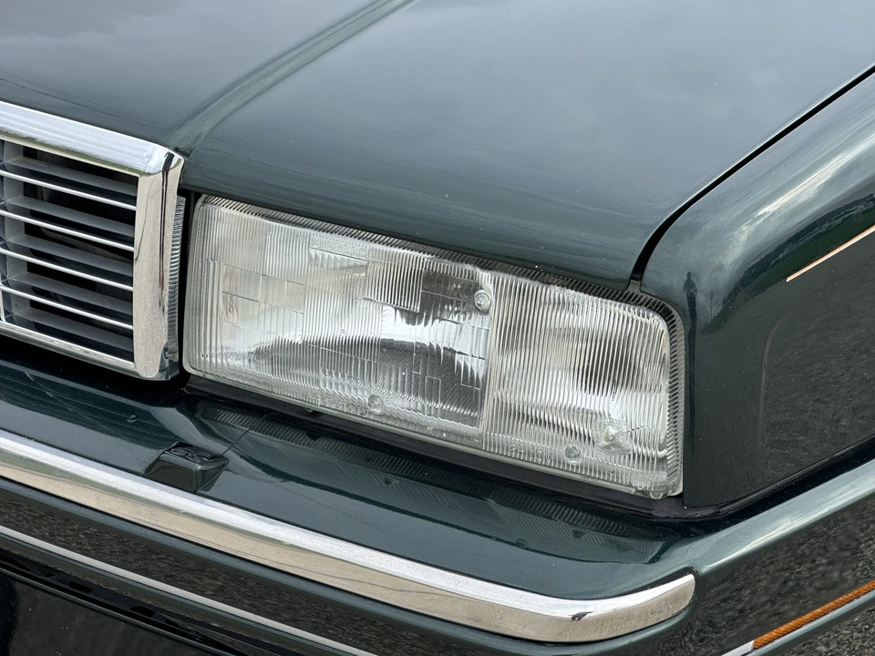 1993 Cadillac Allante - Image 29 of 31