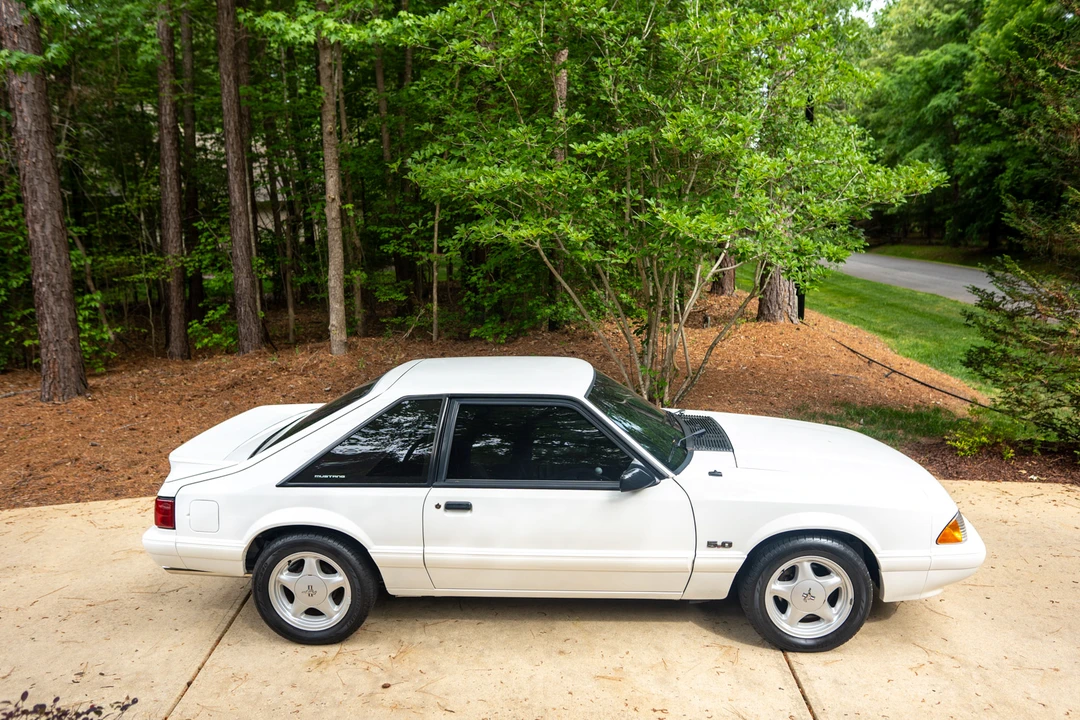 1993 Ford Mustang 3rd Gen - Image 9 of 31