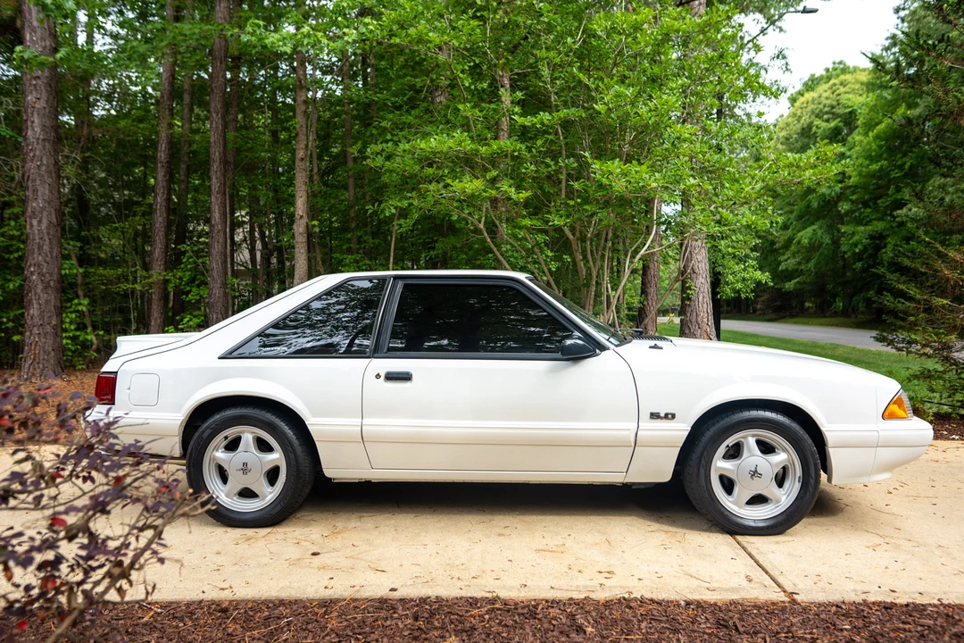 1993 Ford Mustang 3rd Gen - Image 10 of 31