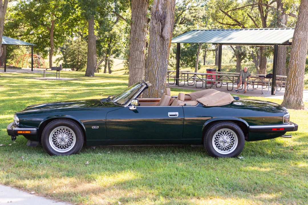 1993 Jaguar XJS Convertible - Image 11 of 31