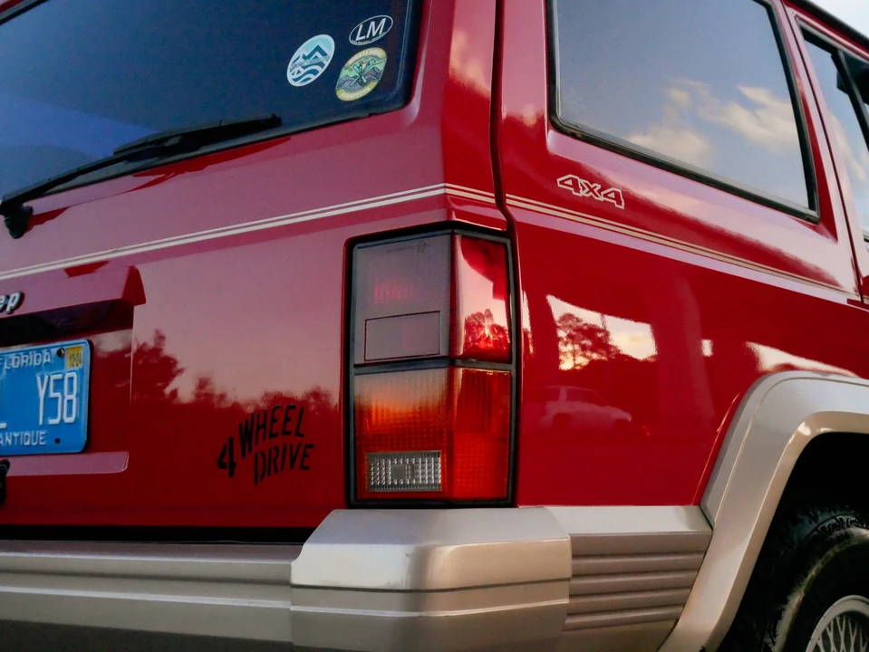 1993 Jeep XJ Cherokee - Image 29 of 31