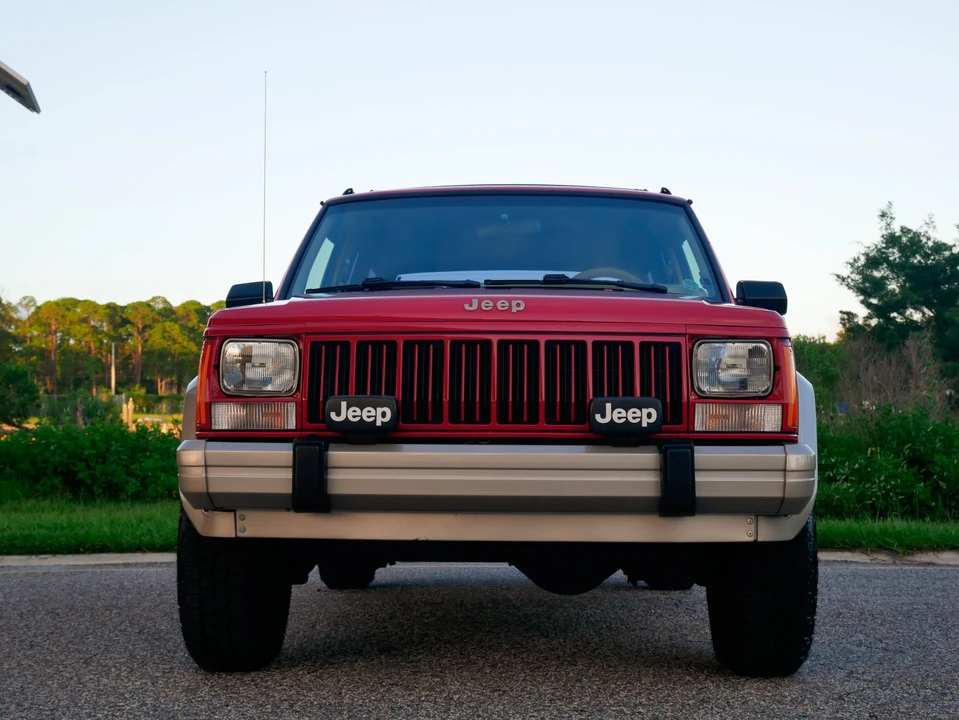 1993 Jeep XJ Cherokee - Image 15 of 31