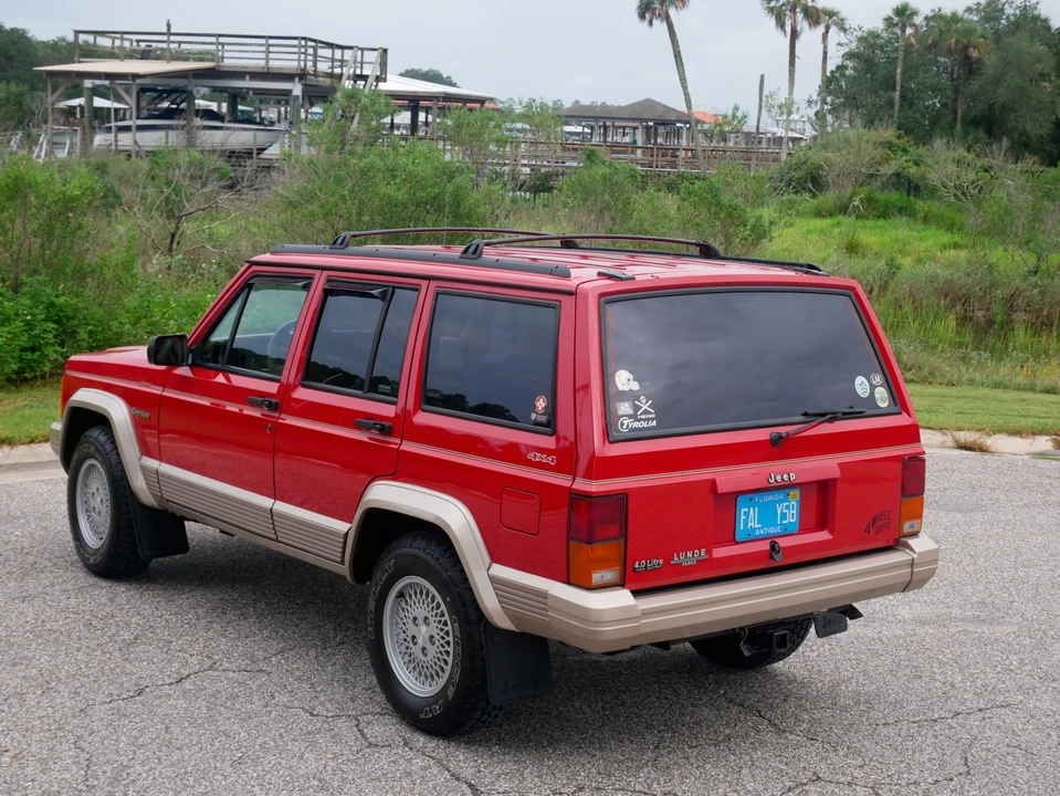1993 Jeep XJ Cherokee - Image 10 of 31