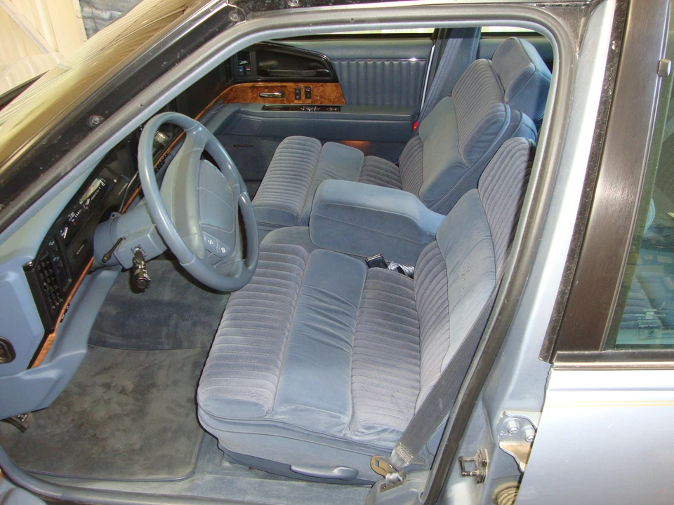 1994 Buick Park Avenue - Image 30 of 31