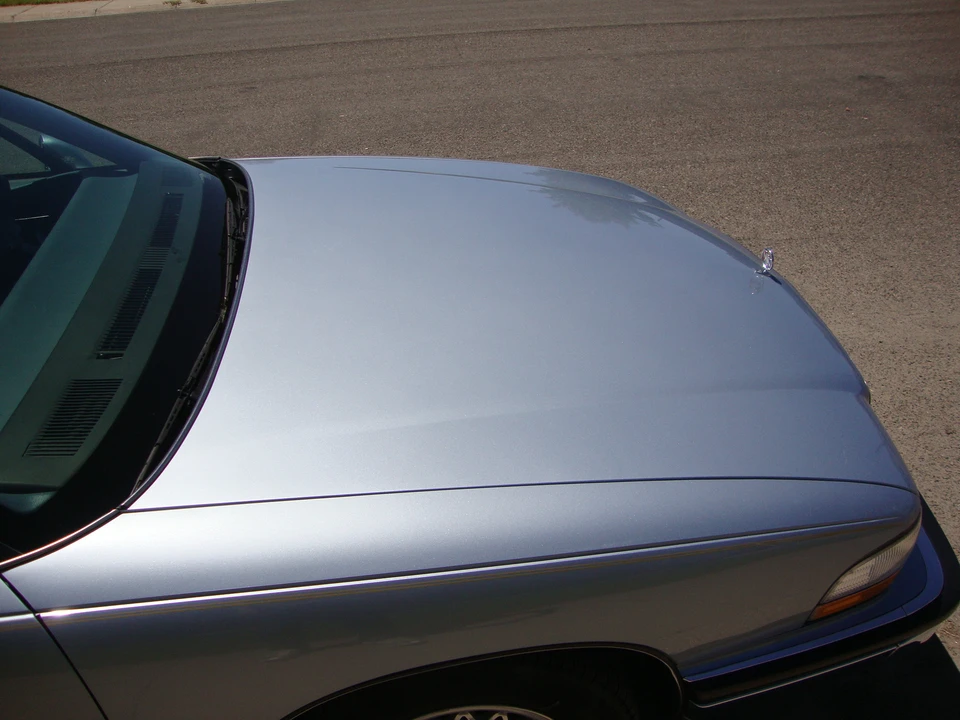 1994 Buick Park Avenue - Image 12 of 31