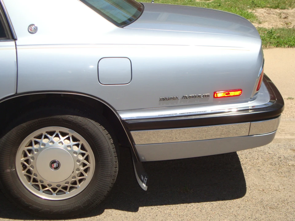 1994 Buick Park Avenue - Image 20 of 31