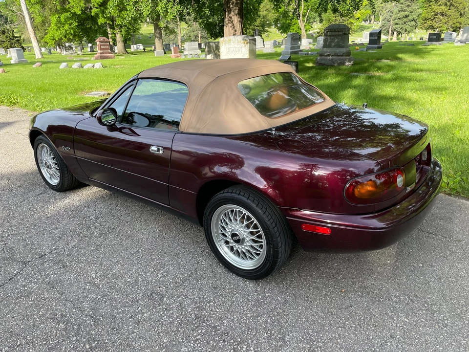 1995 Mazda NA MX-5 Miata - Image 24 of 31