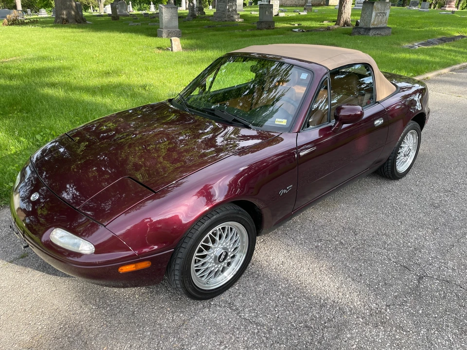 1995 Mazda NA MX-5 Miata - Image 2 of 31