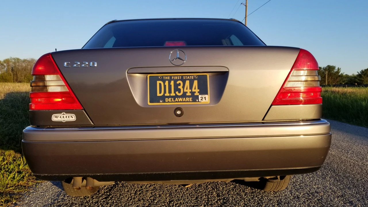 1995 Mercedes-Benz W202 C-Class - Image 14 of 31