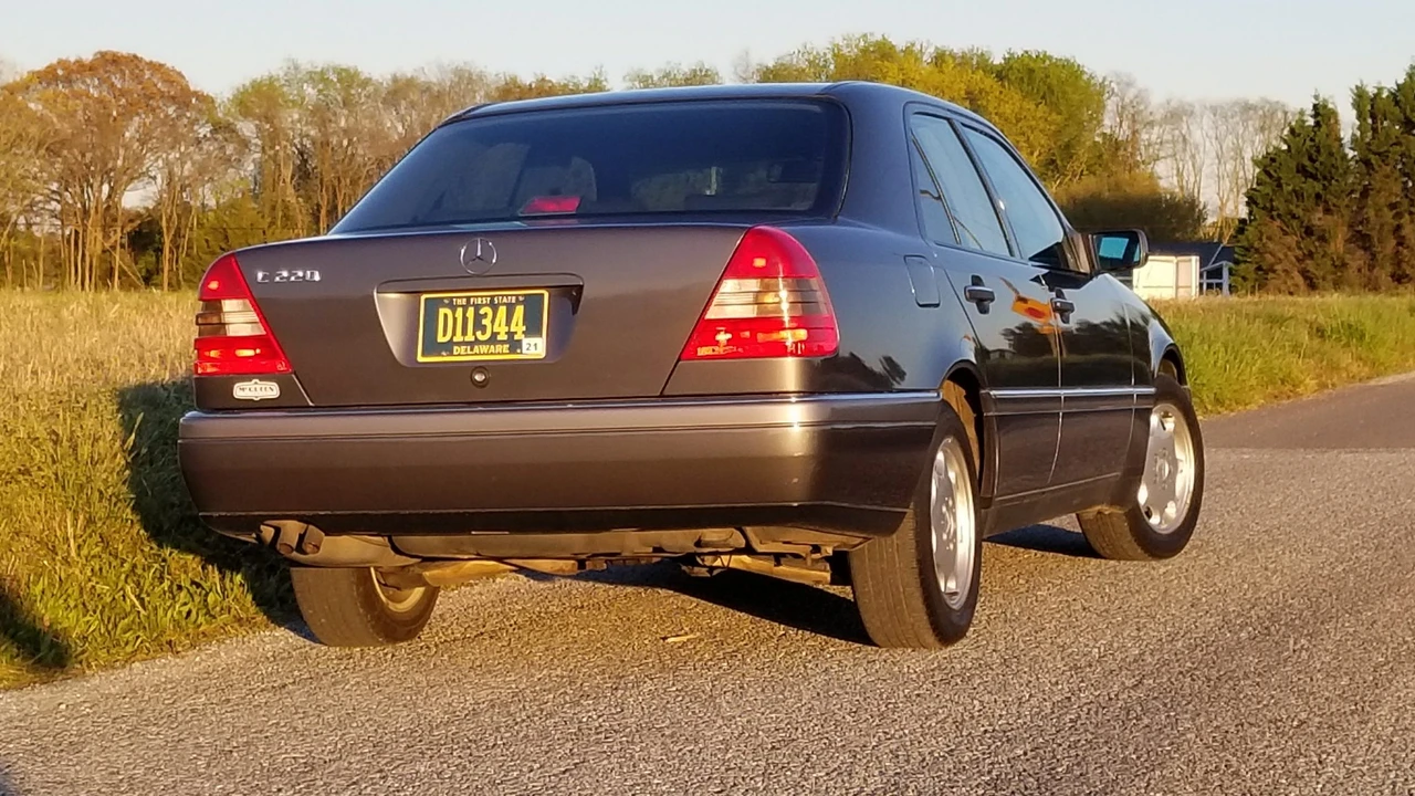 1995 Mercedes-Benz W202 C-Class - Image 18 of 31