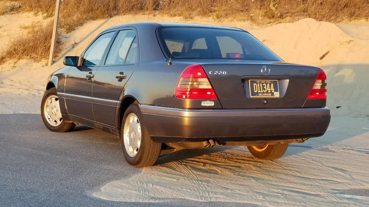 1995 Mercedes-Benz W202 C-Class - Image 7 of 31