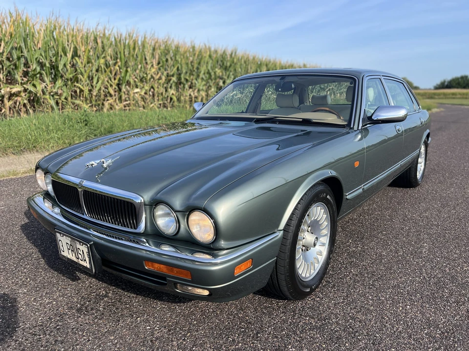 1996 Jaguar X300 XJ - Image 3 of 31