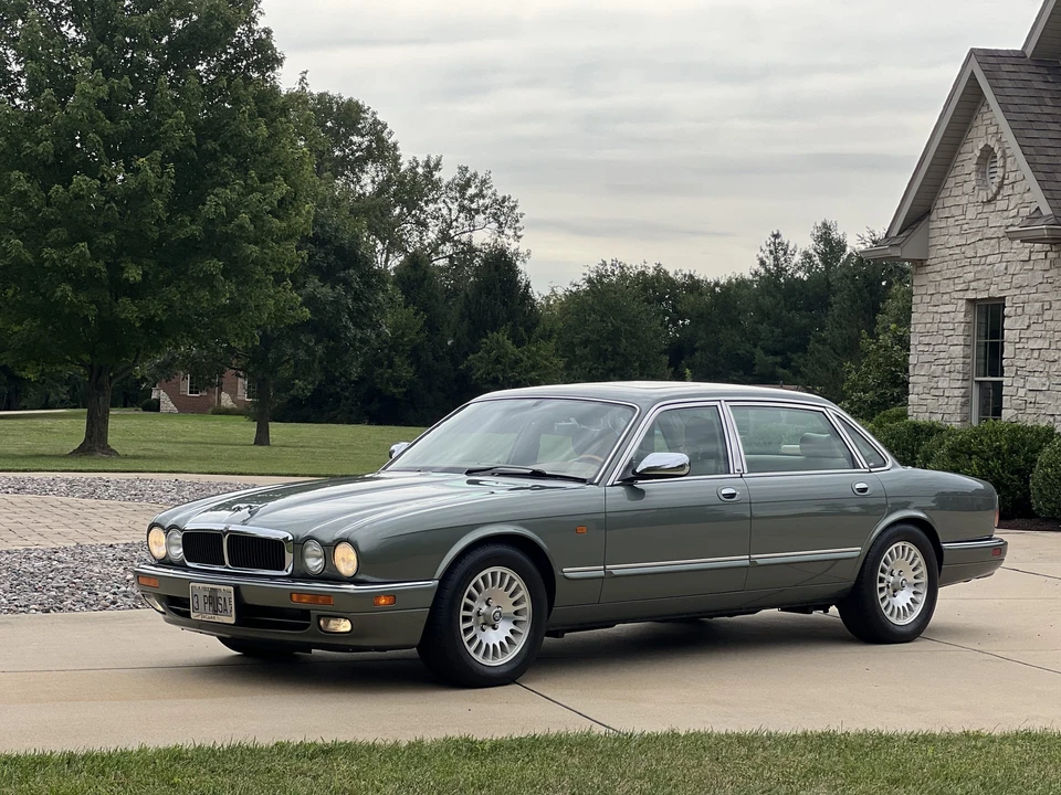 1996 Jaguar X300 XJ - Image 11 of 31