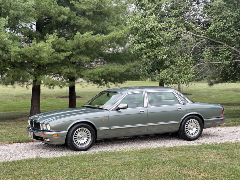 1996 Jaguar X300 XJ - Image 12 of 31