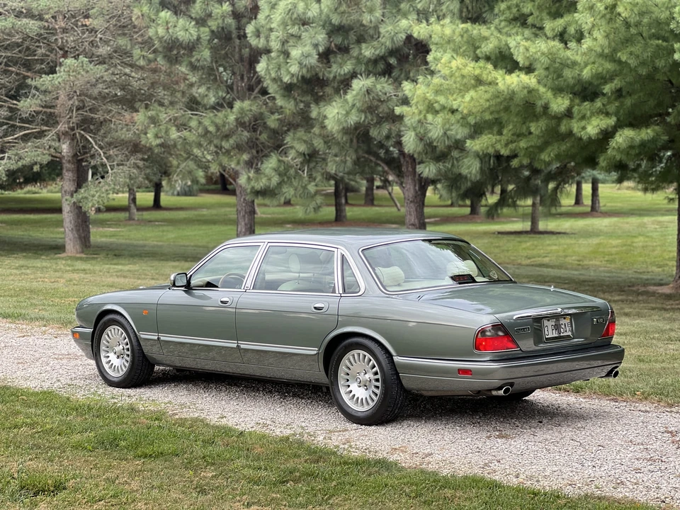 1996 Jaguar X300 XJ - Image 23 of 31