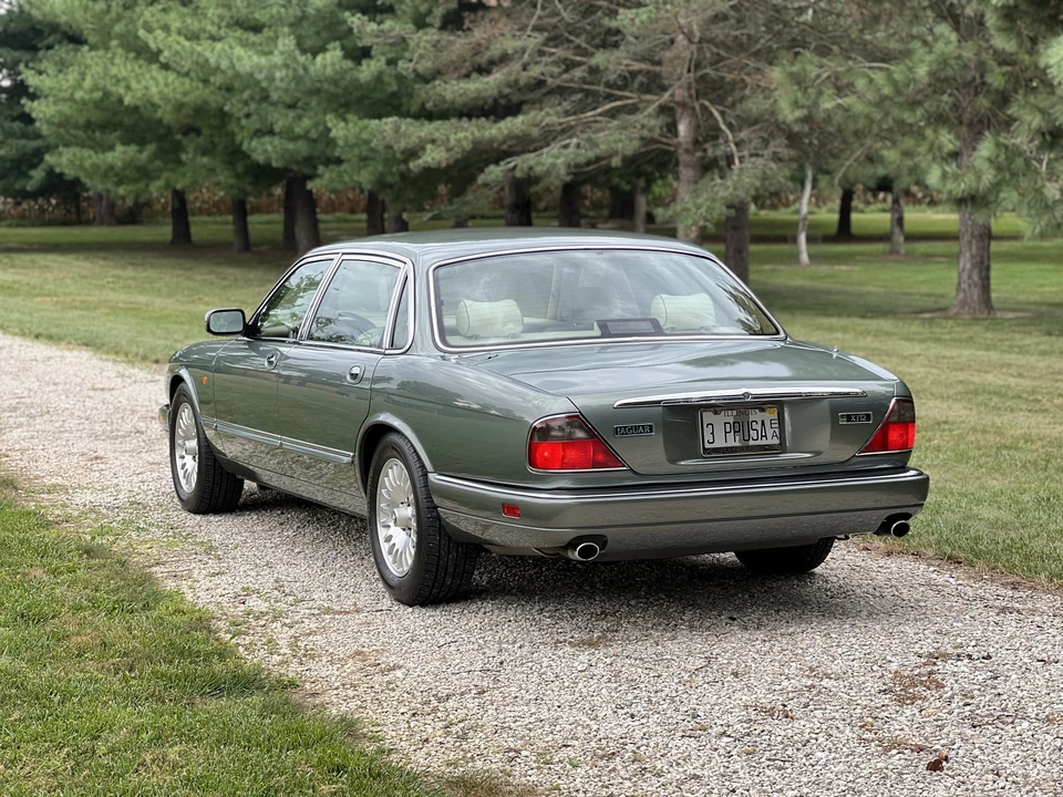 1996 Jaguar X300 XJ - Image 28 of 31