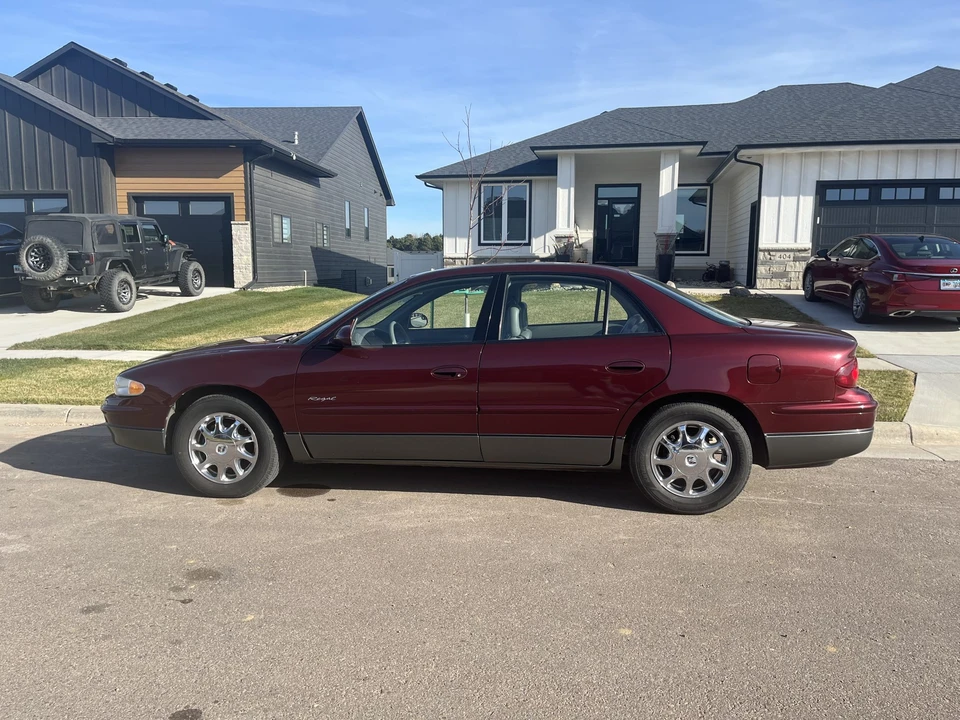 1997 Buick Regal - Image 10 of 31