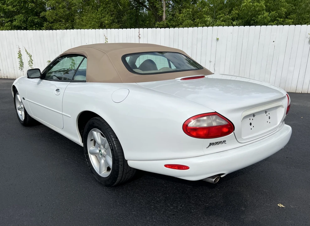 1997 Jaguar X100 XK8 - Image 11 of 31