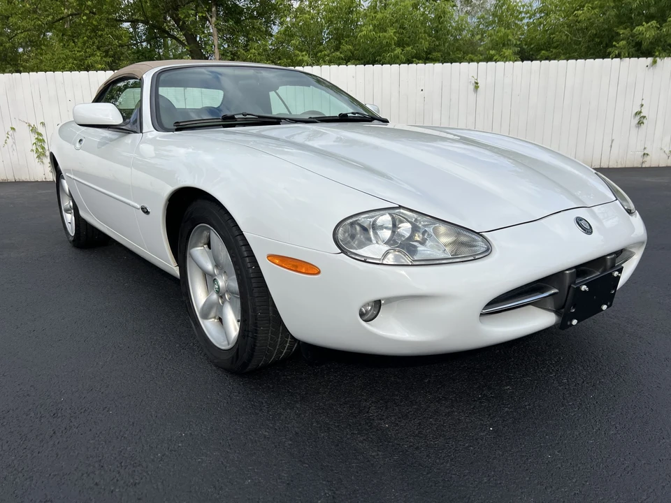 1997 Jaguar X100 XK8 - Image 28 of 31