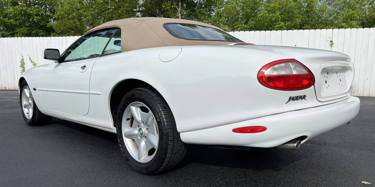 1997 Jaguar X100 XK8 - Image 10 of 31