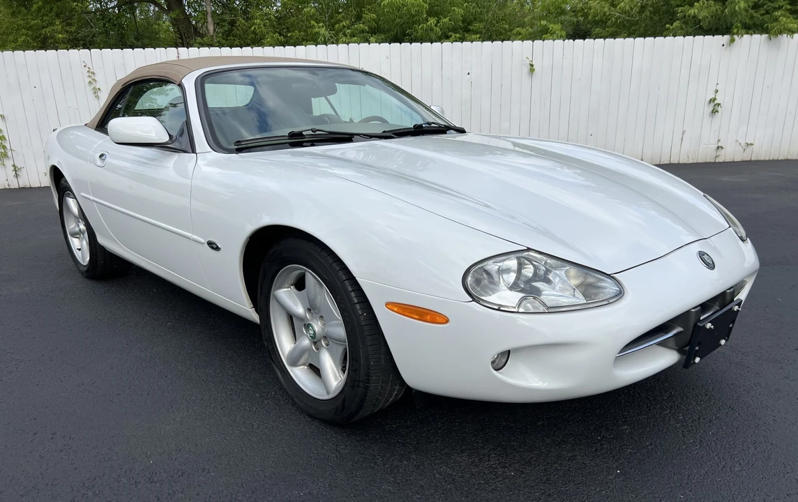 1997 Jaguar X100 XK8 - Image 27 of 31