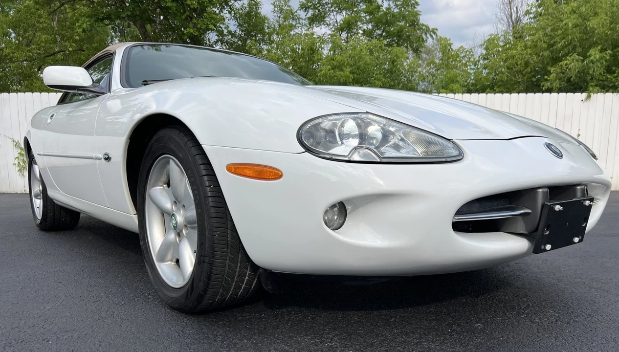 1997 Jaguar X100 XK8 - Image 29 of 31