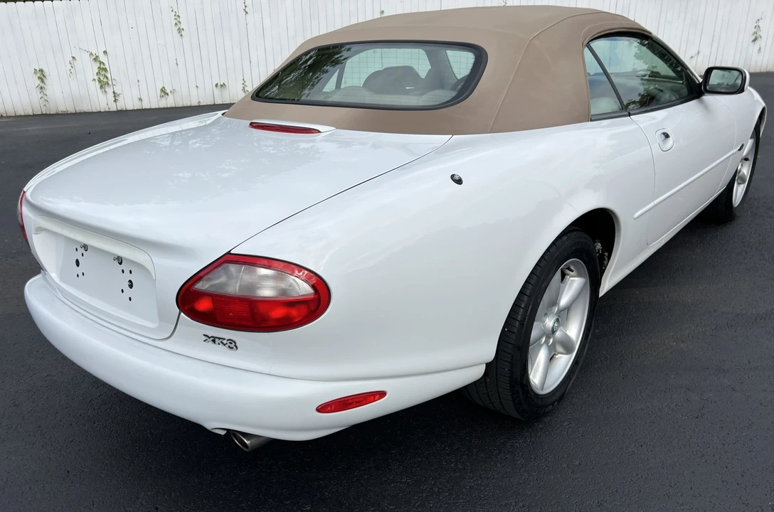 1997 Jaguar X100 XK8 - Image 21 of 31