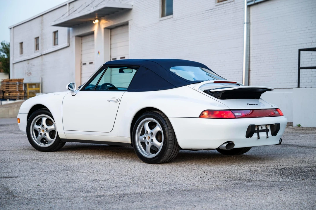 1997 Porsche 993 Carrera - Image 8 of 31