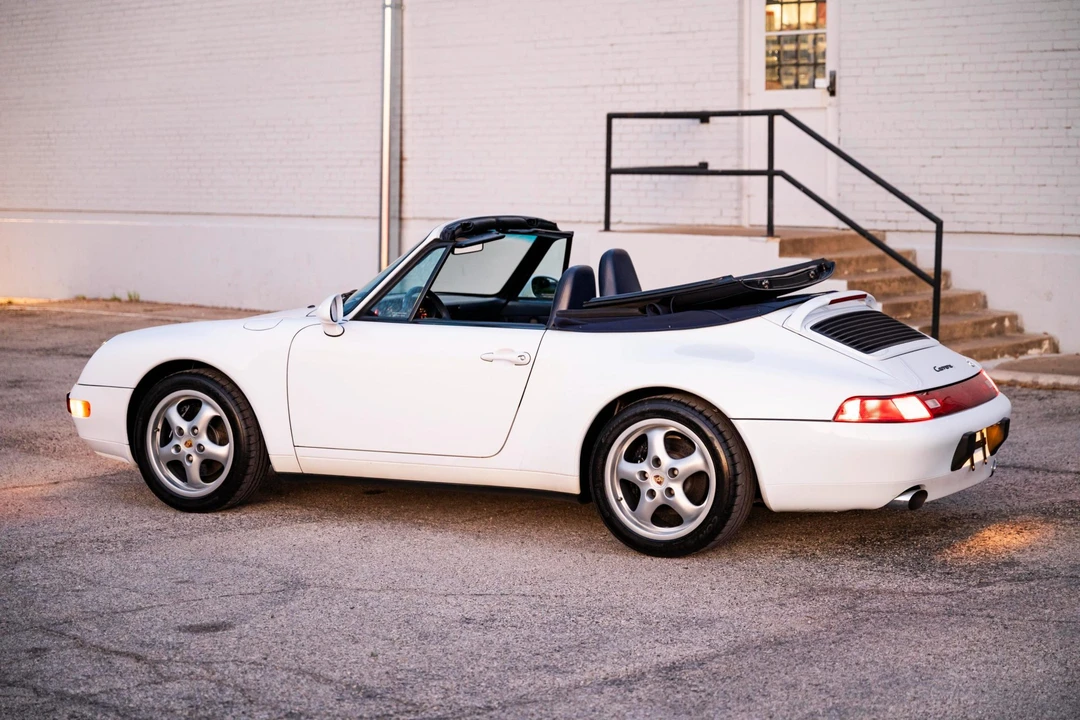 1997 Porsche 993 Carrera - Image 24 of 31
