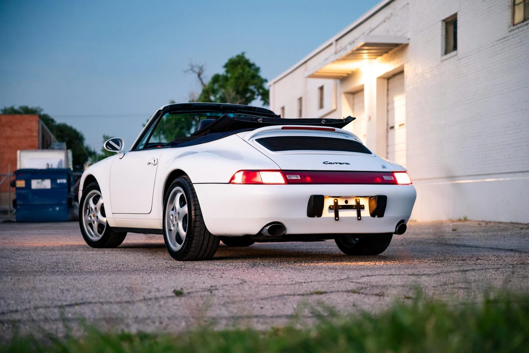 1997 Porsche 993 Carrera - Image 27 of 31