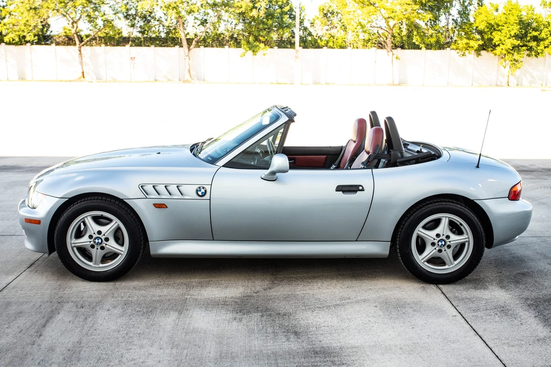 1998 BMW Z3 Roadster - Image 2 of 31