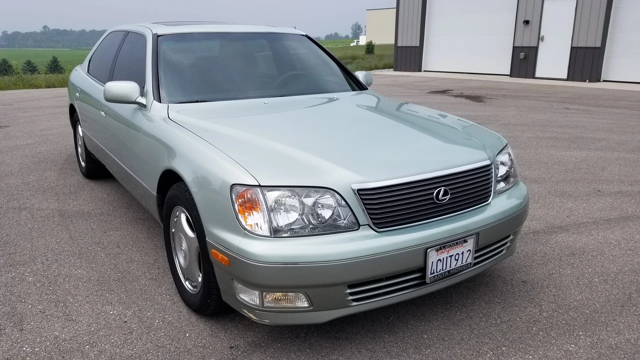 1998 Lexus LS 2nd Gen - Image 4 of 31