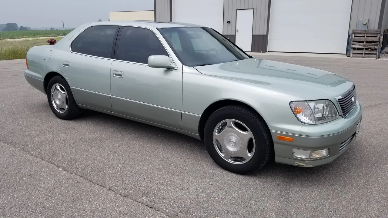 1998 Lexus LS 2nd Gen - Image 5 of 31