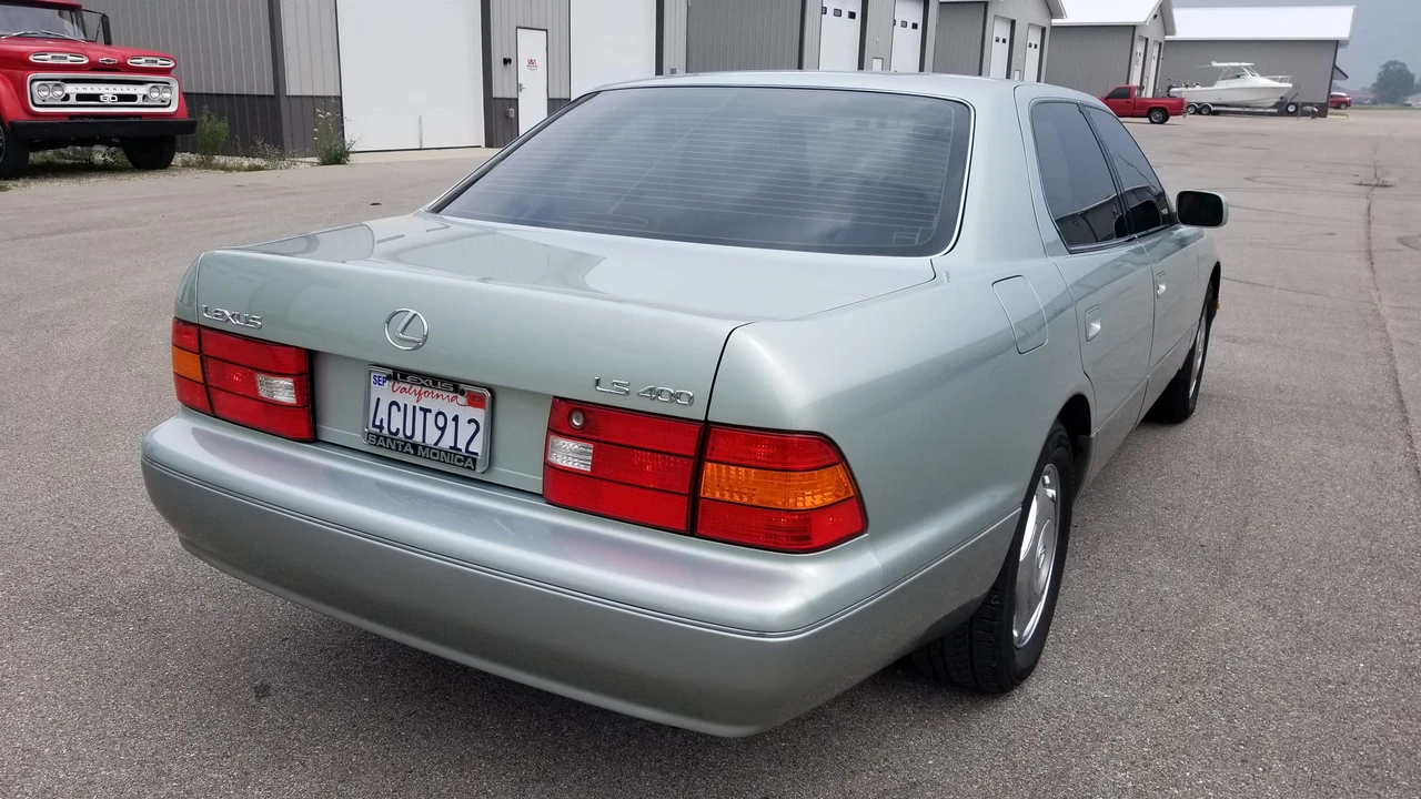 1998 Lexus LS 2nd Gen - Image 9 of 31