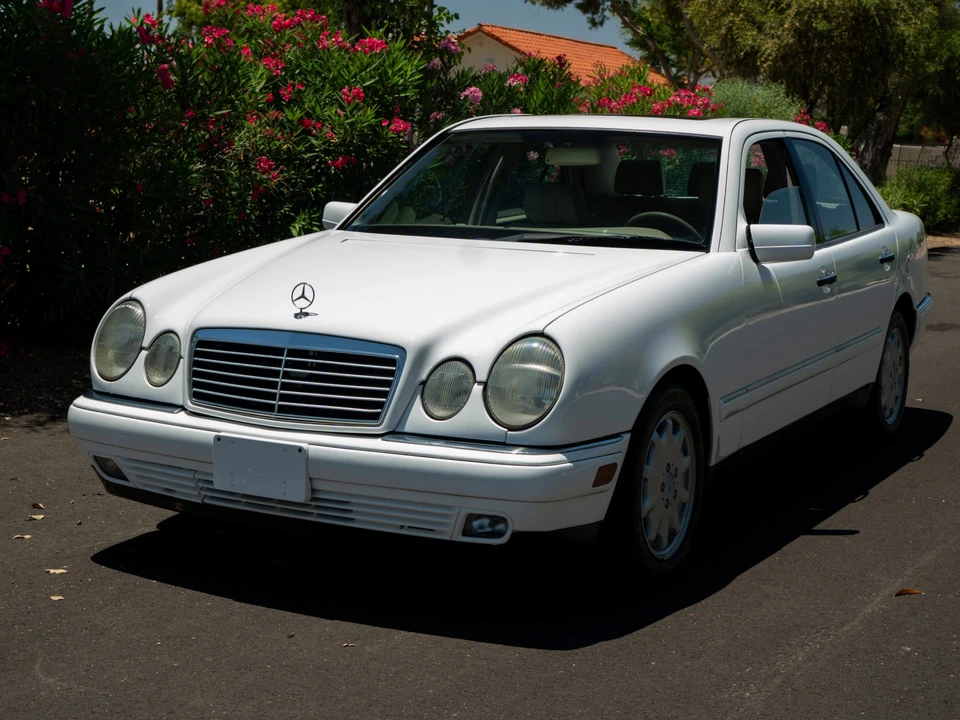 1998 Mercedes-Benz W210 E-Class - Image 3 of 31