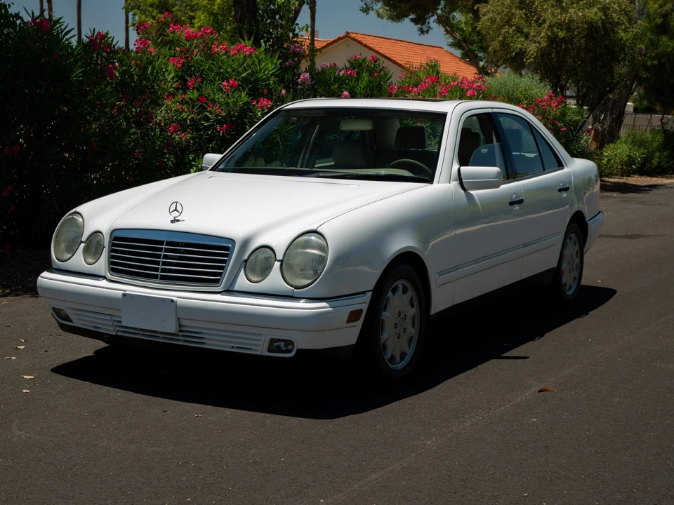 1998 Mercedes-Benz W210 E-Class - Image 2 of 31
